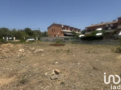 Terrain à Santa Oliva