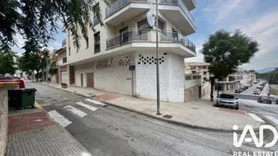 Shop/Premises commercial in Pego