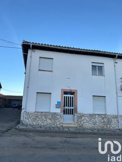 Casa en Santa María de Ordás
