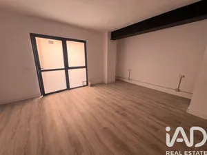 Shop/Premises commercial in Badalona