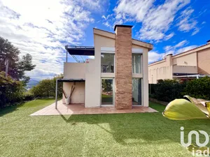 Villa en Corbera de Llobregat