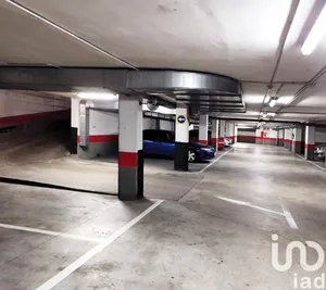 Parking/garage/box à Zaragoza