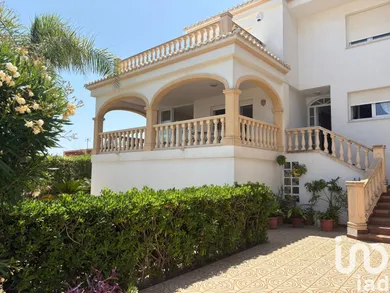 Chalet en Oliva