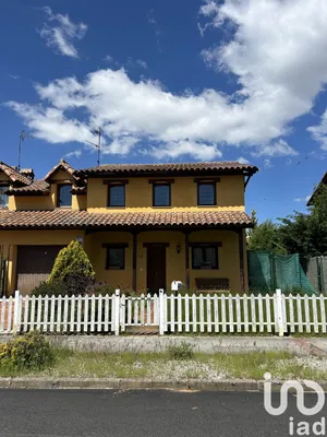 Casa en San Miguel del Camino