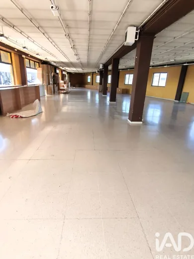 Shop/Premises commercial in Trobajo del Camino