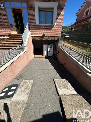 Maison à Carbajal de La Legua