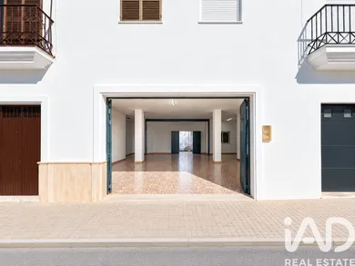 Shop/Premises commercial in Lepe