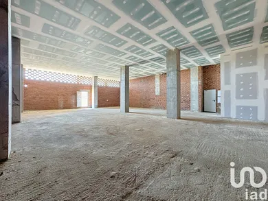 Shop/Premises commercial in Badalona