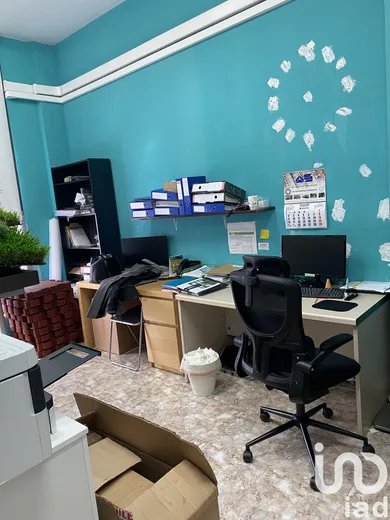 Shop/Premises commercial in Badalona