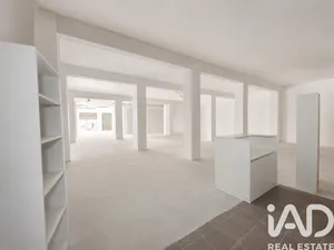 Shop/Premises commercial in Valencia