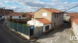 Casa a Sariegos del Bernesga