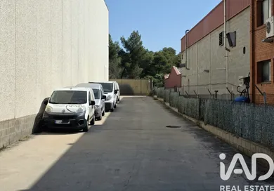 Murs comercials a Cervelló